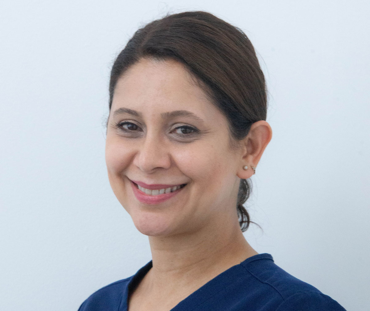 Dr Niloufar Ahmadi